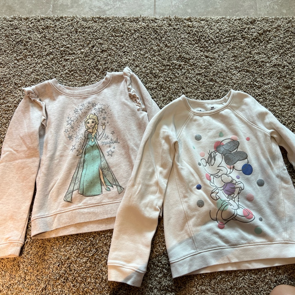 Elsa and Minnie size toddler 6x sweatshirts